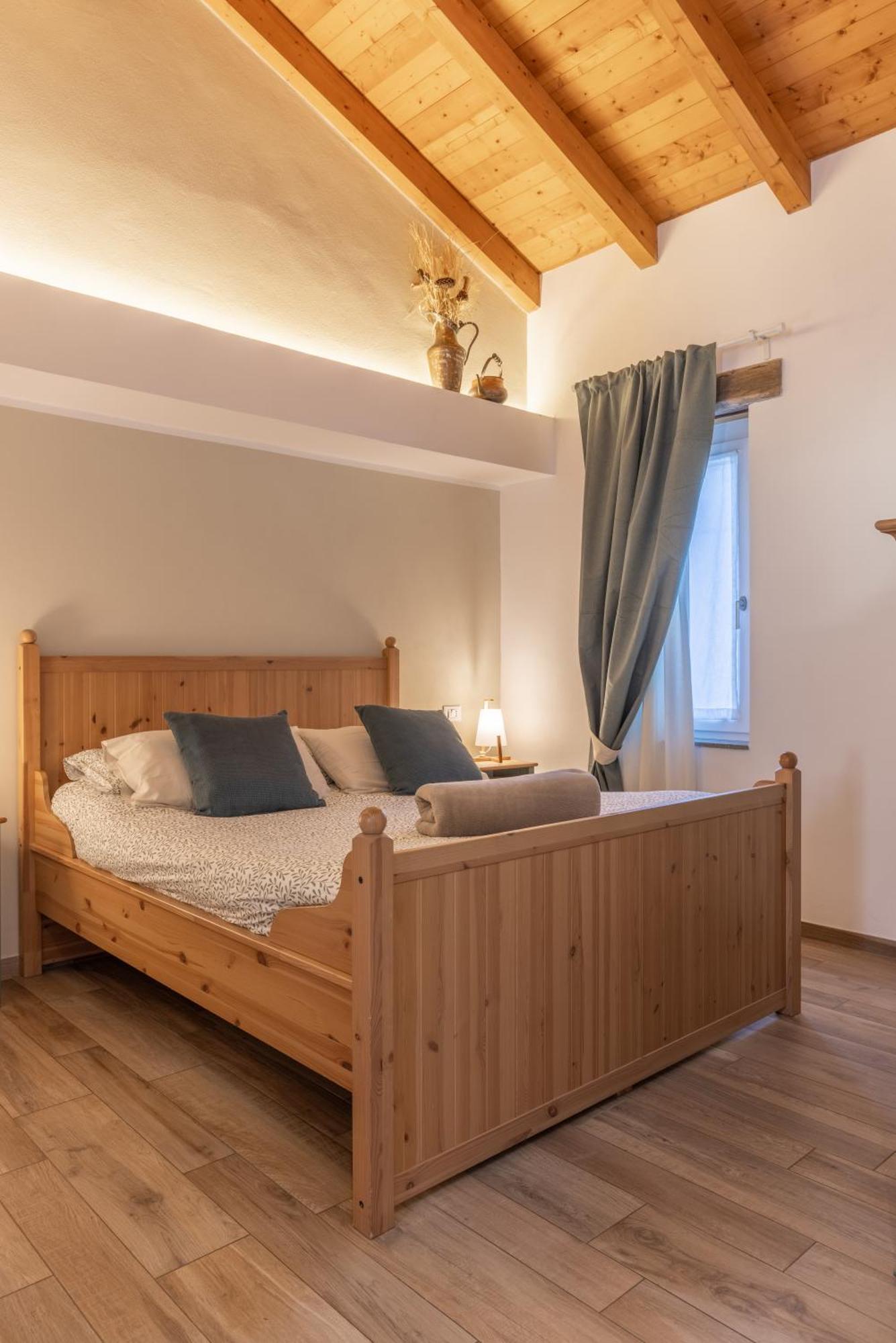 Il Riccio Di Ricciano Bed & Breakfast Casale Corte Cerro Exterior foto